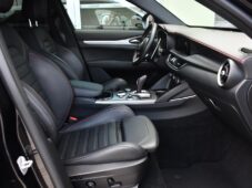 Alfa Romeo Stelvio 2.2 JTDm Competizione Q4 - 16