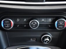 Alfa Romeo Stelvio 2.2 JTDm Competizione Q4 - 26