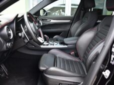Alfa Romeo Stelvio 2.2 JTDm Competizione Q4 - 12