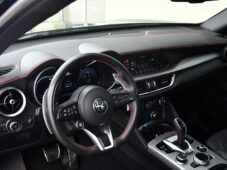 Alfa Romeo Stelvio 2.2 JTDm Competizione Q4 - 14