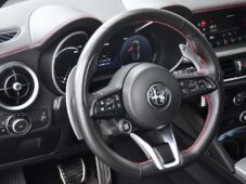 Alfa Romeo Stelvio 2.2 JTDm Competizione Q4 - 15