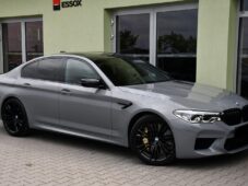 BMW M5 COMP.HUD H/K CARBON CERAMIC ČR - 1