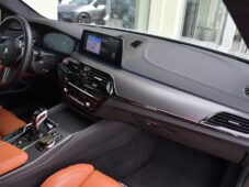 BMW M5 COMP.HUD H/K CARBON CERAMIC ČR - 17