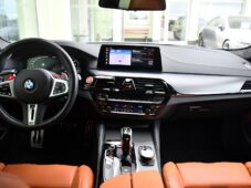 BMW M5 COMP.HUD H/K CARBON CERAMIC ČR - 4