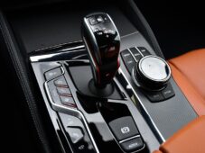 BMW M5 COMP.HUD H/K CARBON CERAMIC ČR - 26