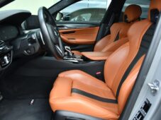 BMW M5 COMP.HUD H/K CARBON CERAMIC ČR - 12