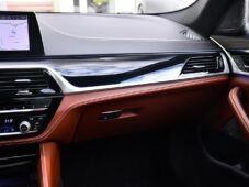 BMW Řada 5 530e XD IP INDIVIDUAL H/K ČR - 8