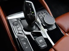 BMW Řada 5 530e XD IP INDIVIDUAL H/K ČR - 31