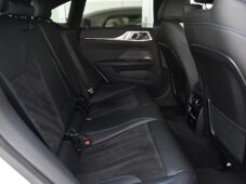 BMW i4 eDrive40 M-SPORT H/K 1M - 19