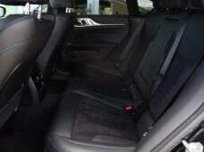 BMW Řada 4 420d xDrive M-SPORT ČR 1.MAJ - 18