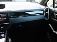 Porsche Cayenne 3.0E-Hybrid CHRONO PHEV TAŽNÉ - 7