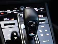 Porsche Cayenne 3.0E-Hybrid CHRONO PHEV TAŽNÉ - 32