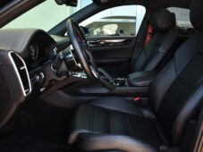 Porsche Cayenne 3.0E-Hybrid CHRONO PHEV TAŽNÉ - 12