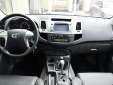 Toyota Hilux DOUBLE CAB 3.0d PO ROZVODECH - 4
