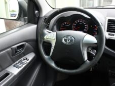 Toyota Hilux DOUBLE CAB 3.0d PO ROZVODECH - 5