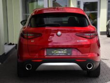 Alfa Romeo Stelvio 2.0 206kW Q4 VELOCE - 9