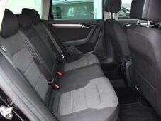 Volkswagen Passat 1.4TSi NAVI VÝHŘEV PDC - 20