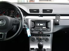 Volkswagen Passat 1.4TSi NAVI VÝHŘEV PDC - 6