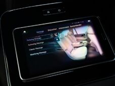 Mercedes-Benz GLS 63 AMG 4MATIC+ 7MÍST HUD TAŽNÉ - 23