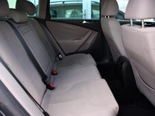 Volkswagen Passat 2.0TDi DSG - 19