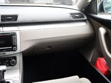 Volkswagen Passat 2.0TDi DSG - 6