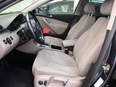 Volkswagen Passat 2.0TDi DSG - 11
