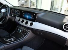 Mercedes-Benz Třídy E 300de 4MATIC ČR N.TOP K360° - 17