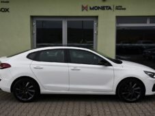 Hyundai i30 1.0T-GDI 88kW ČR - 11