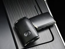 Mazda CX-80 2.5L eSKYACTIV PHEV AWD HOMURA - 39