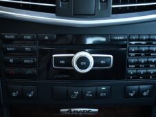 Mercedes-Benz Třídy E 250 CDI 4MATIC - 28