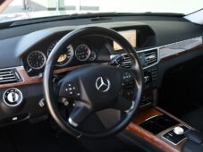 Mercedes-Benz Třídy E 250 CDI 4MATIC - 15