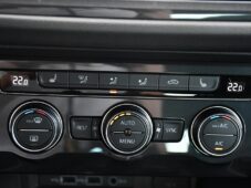 Volkswagen Tiguan 2.0Bi-TDi R-LINE 4M DSG HUD ČR - 27