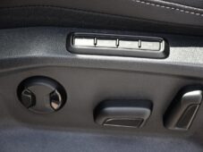 Volkswagen Tiguan 2.0Bi-TDi R-LINE 4M DSG HUD ČR - 38