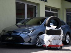 Toyota Corolla 1,5 VVT-i DYNAMIC FORCE COMFOR - 1