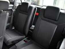 Opel Zafira 1.8i VYHŘ. SEDAČKY TAŽNÉ 7MÍST - 19