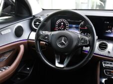 Mercedes-Benz Třídy E 220d 4MATIC K360 VIRTUAL ČR - 5