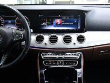 Mercedes-Benz Třídy E 220d 4MATIC K360 VIRTUAL ČR - 6