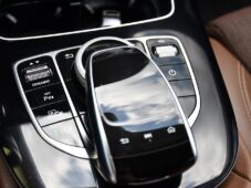 Mercedes-Benz Třídy E 220d 4MATIC K360 VIRTUAL ČR - 24