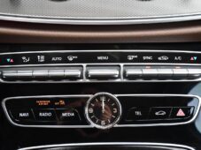 Mercedes-Benz Třídy E 220d 4MATIC K360 VIRTUAL ČR - 25