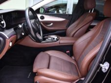 Mercedes-Benz Třídy E 220d 4MATIC K360 VIRTUAL ČR - 11