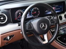 Mercedes-Benz Třídy E 220d 4MATIC K360 VIRTUAL ČR - 14
