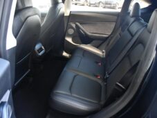 Tesla Model Y LONG RANGE DUAL MOTOR - 18
