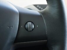 Tesla Model Y LONG RANGE DUAL MOTOR - 26