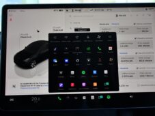 Tesla Model Y LONG RANGE DUAL MOTOR - 29