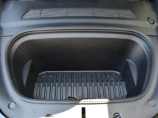 Tesla Model Y LONG RANGE DUAL MOTOR - 43