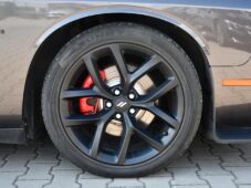 Dodge Challenger 5.7 V8 HEMI - 36