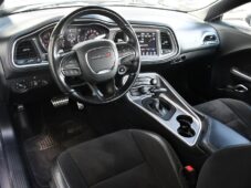Dodge Challenger 5.7 V8 HEMI - 8