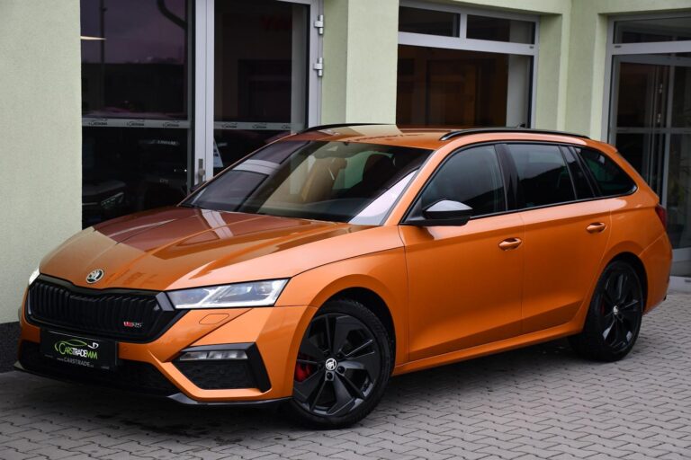 Škoda Octavia 2.0TDi RS DSG 1M ČR - 1