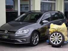 Volkswagen Golf 1.6TDi NAVI CARPLAY 2xALU - 1