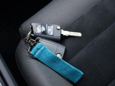 Volkswagen Golf 1.6TDi NAVI CARPLAY 2xALU - 35
